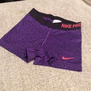 Nike Woman’s Pro 3” Training Shorts Size Small